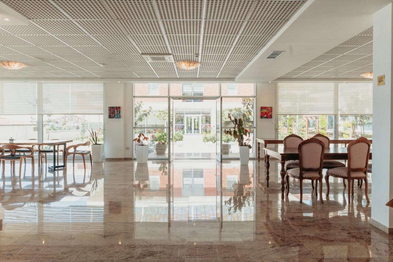 Fishta Hotel & Apartments Velipojë Eksteriør billede